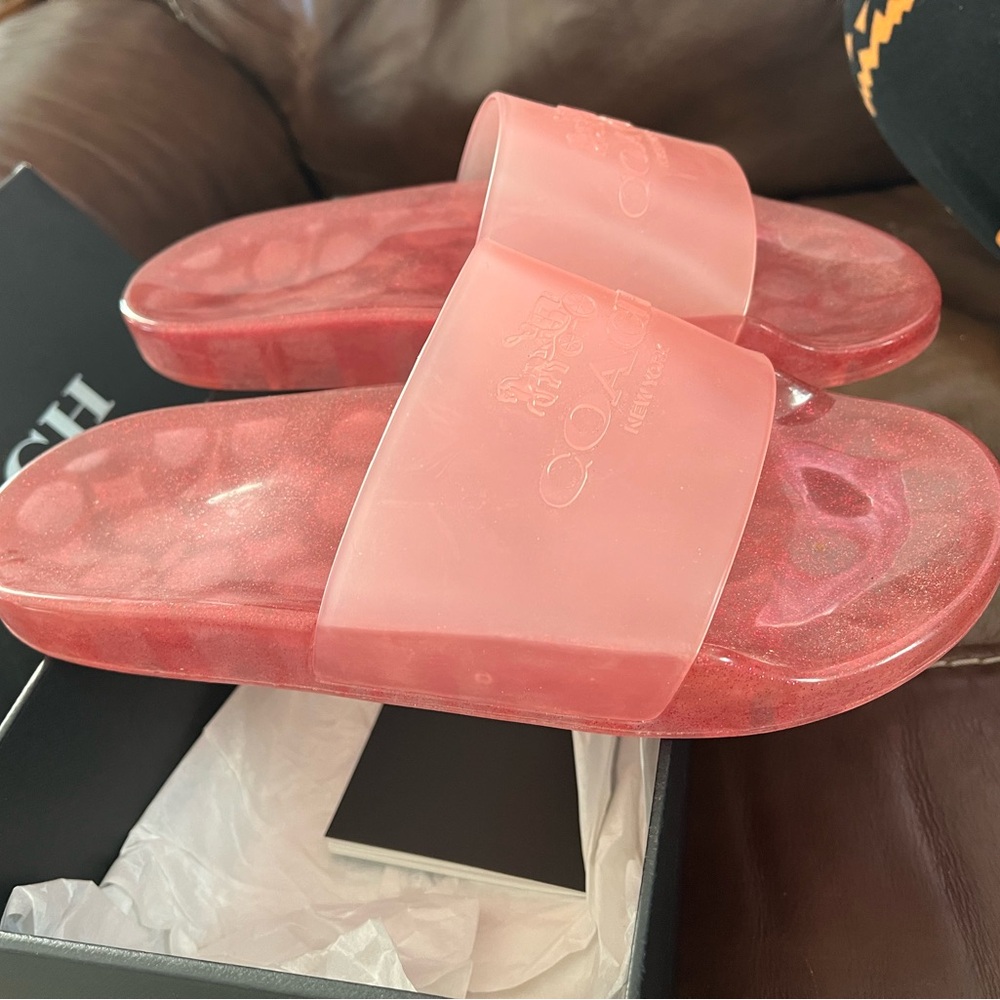 Coach pink ulyssa rubber slides - Picture 6 of 6